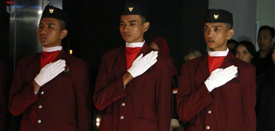 16 Warek IV Telkom University Kukuhkan Paskibra Tel U 1