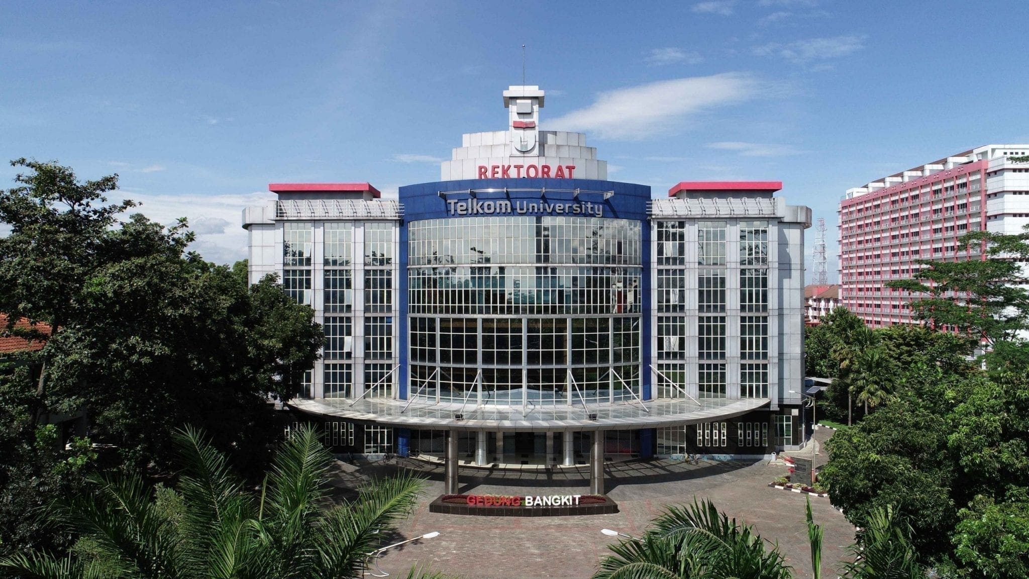 Telkom University kampus universitas swasta terbaik di bandung indonesia