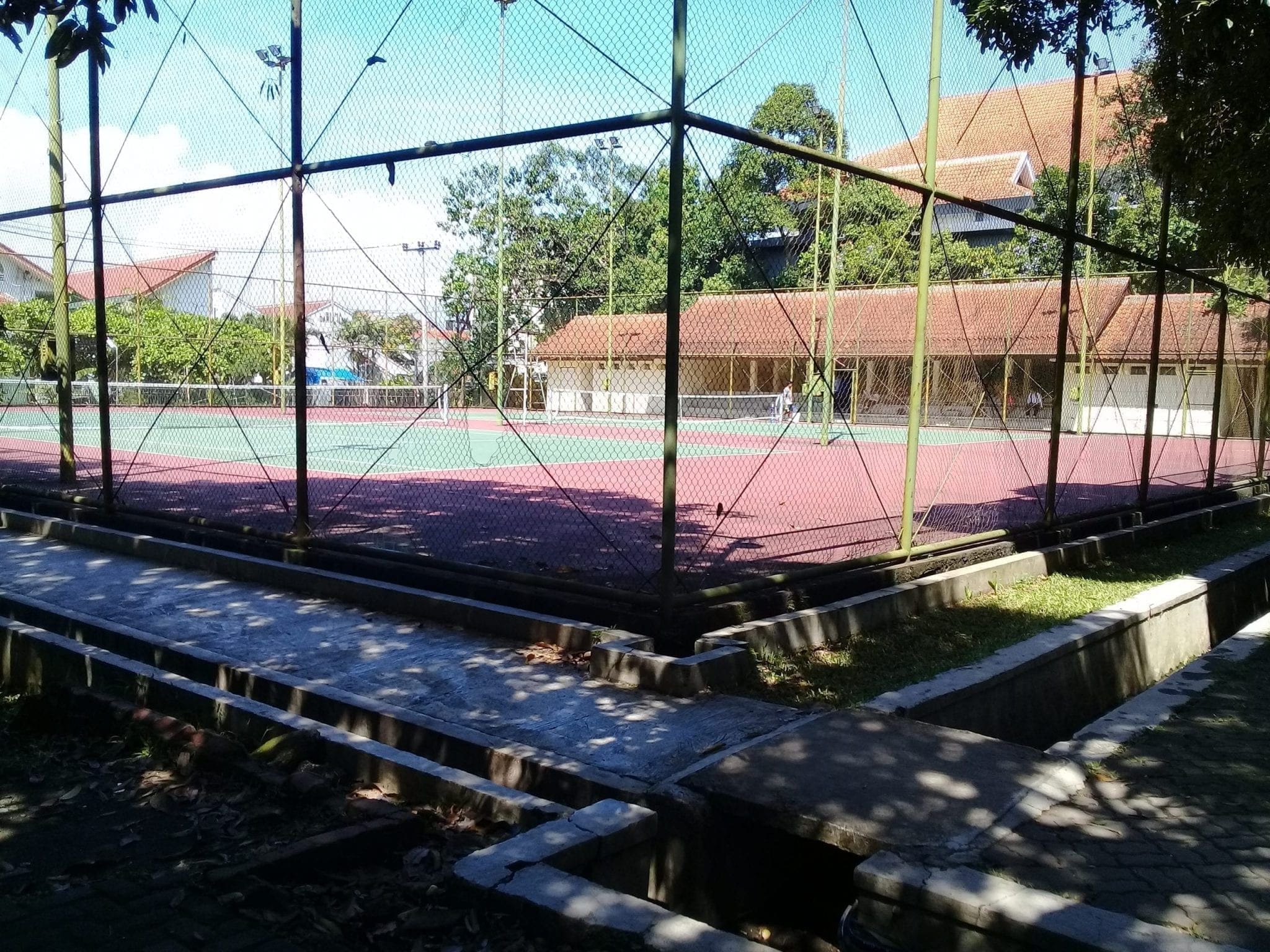 22 4 A Lapang Tenis scaled