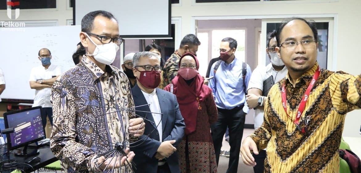 Kunjungan Prof. Nizam