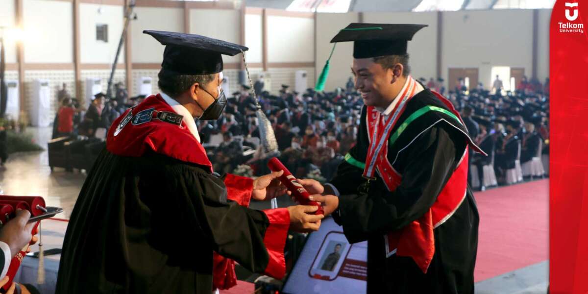 wisuda periode III ta 2021 2022