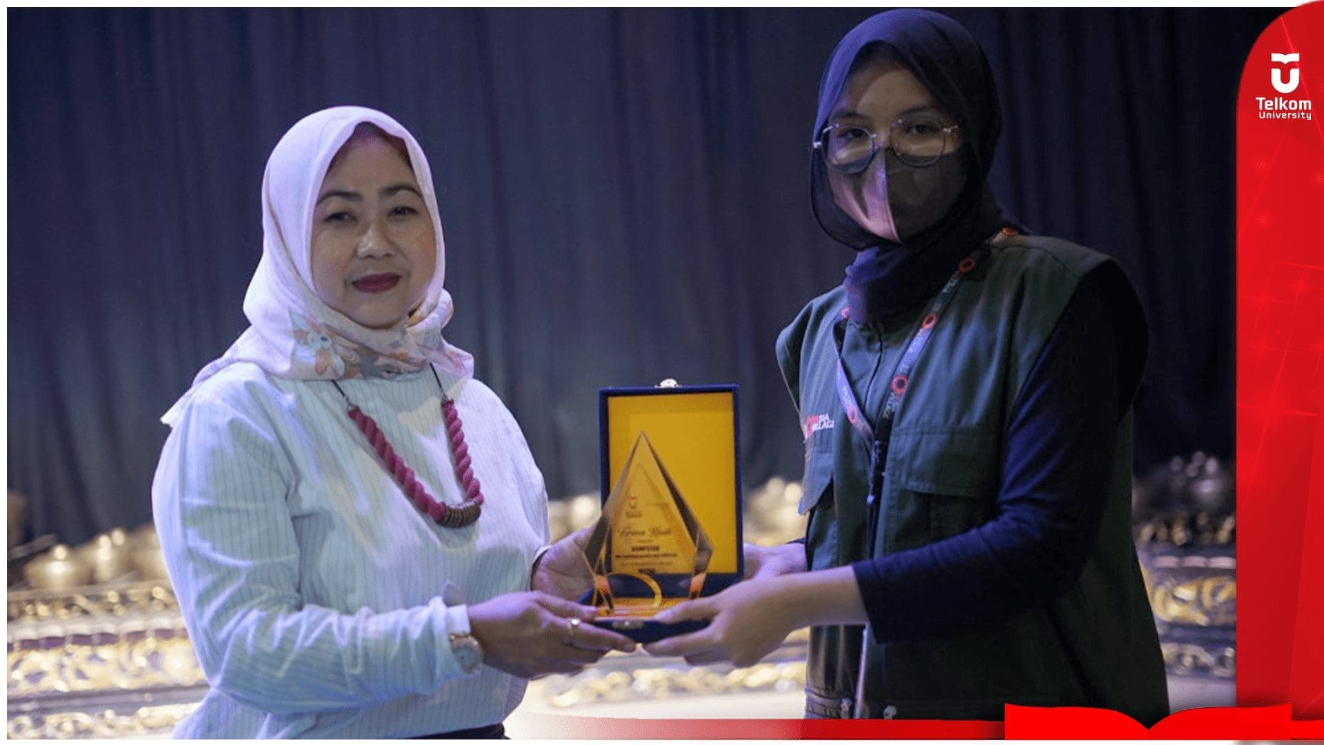 GiriArt Platform Jual Beli Kampung Seni dan Budaya Jelekong Karya Mahasiswa Tel U