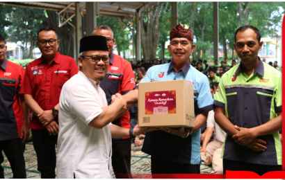 Tel u berbagi bingkisan