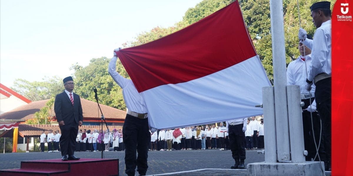 Upacara Bendera Tel U