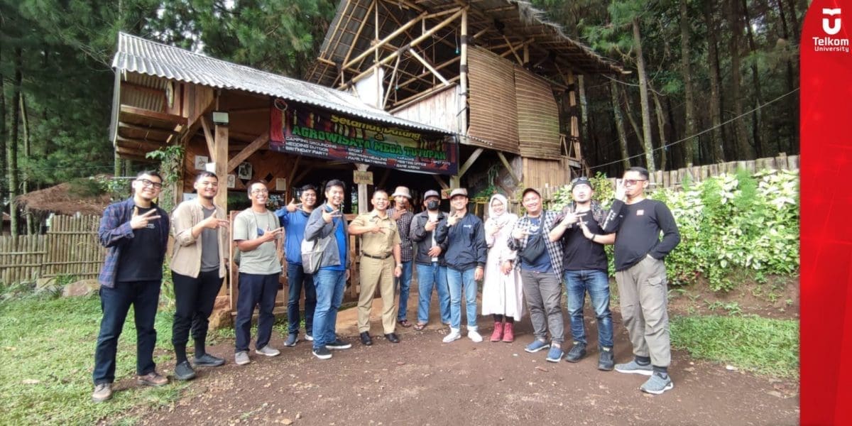 Fakultas Industri Kreatif Tel U Berperan Aktif dalam Suksesnya Desa Wisata Baros di Anugerah Desa Wisata Indonesia 2023 