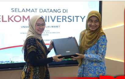 Kunjungan UNS ke Tel U