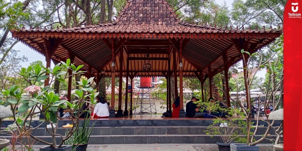 Spot Nugas Nyaman di Tel U