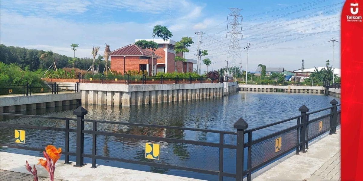 Tide Eye Sistem Manajemen Monitoring dan Mitigasi Banjir Kolaborasi Telkom University dan University of Wollongong Australia