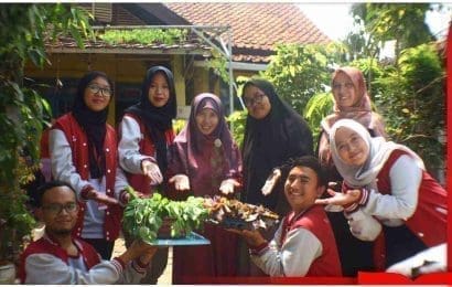 Kontribusi Mahasiswa Tel U Dukung Ketahanan Pangan Melalui Program Smart Edufarm