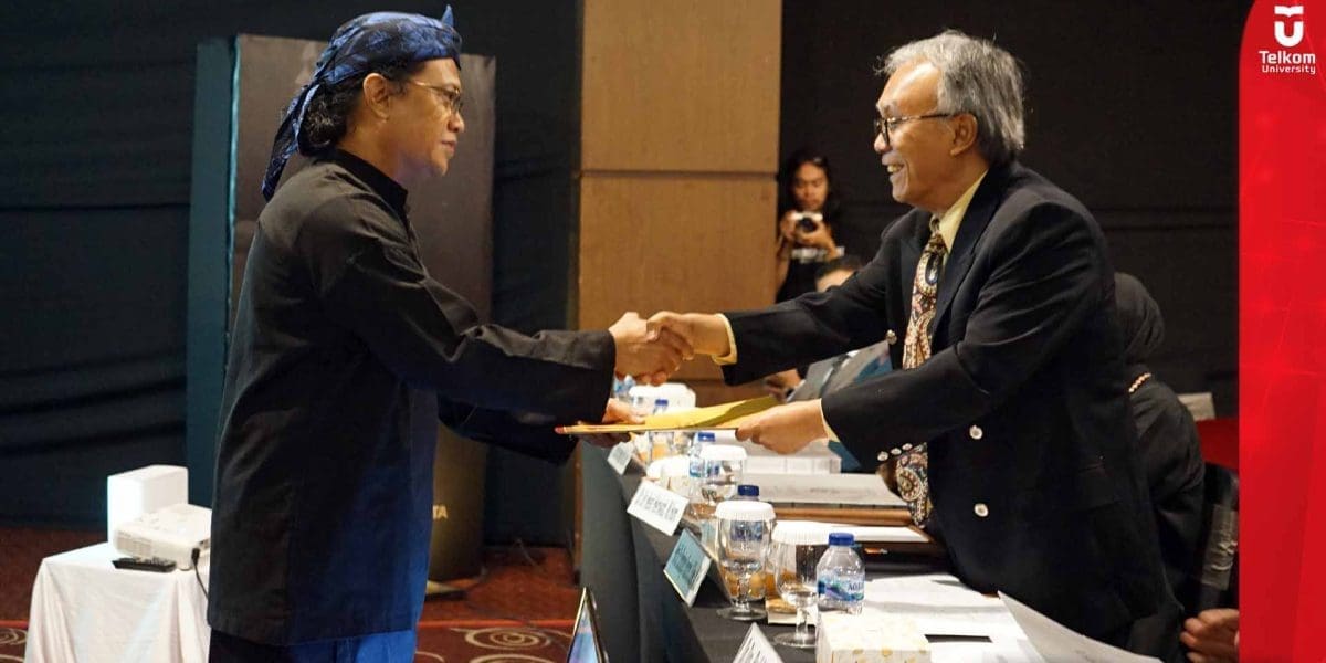 Dosen FIK Raih Gelar Doktor