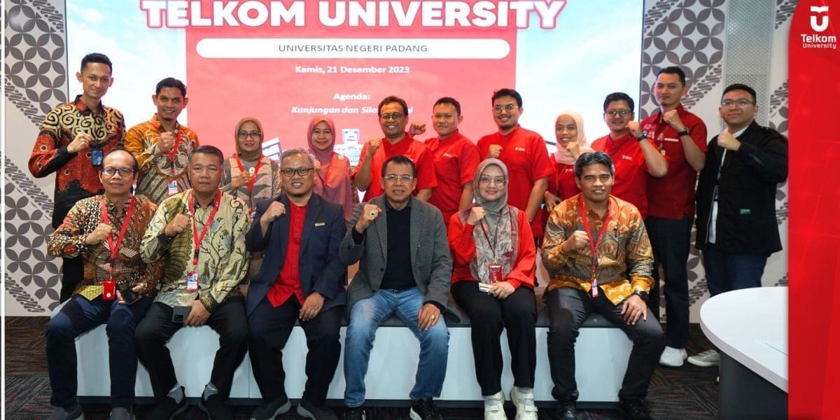 Kunjungan Universitas Negeri Padang Telkom University