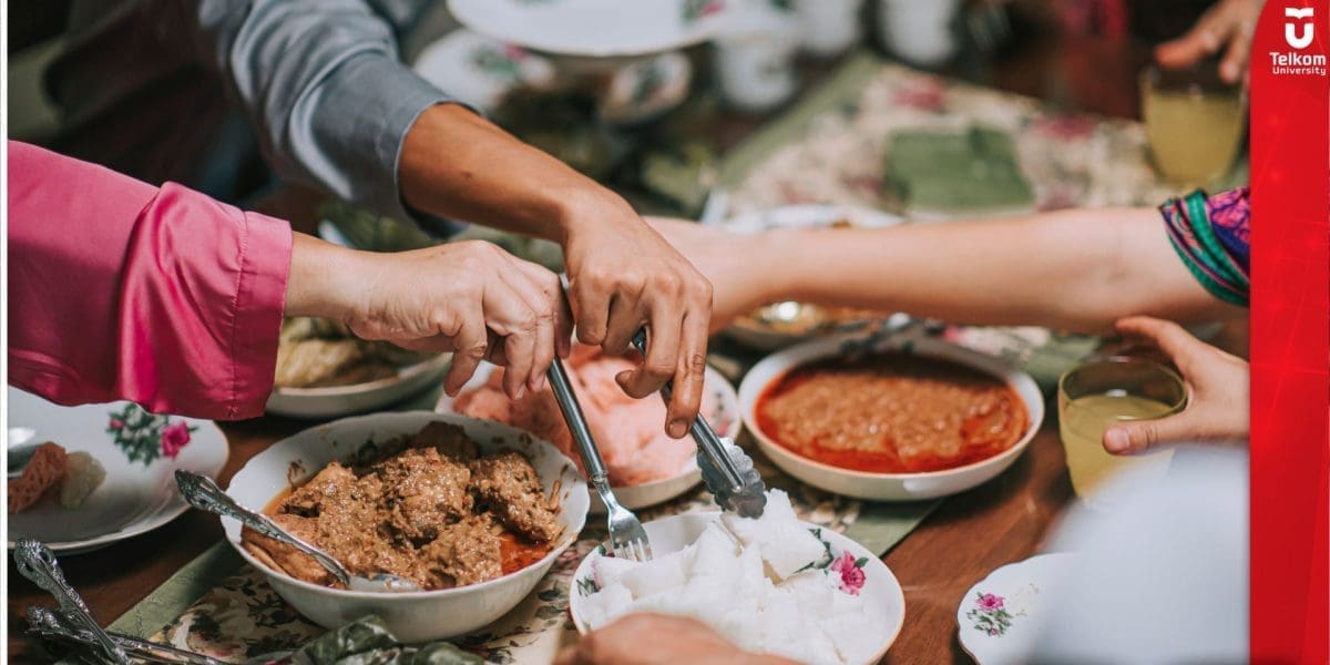 7 Tradisi yang Sering Dilakukan di Hari Raya Lebaran 