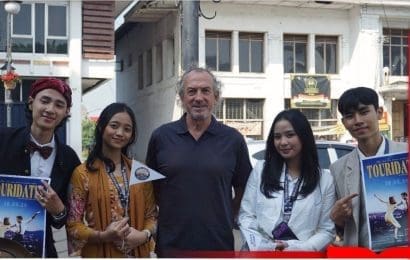 Mahasiswa Tel U Gelar Touridates Wisata Sejarah Kota Bandung untuk Gen Z