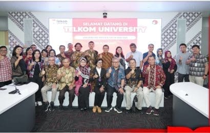 Kunjungan Universitas Kristen Satya Wacana ke Telkom University