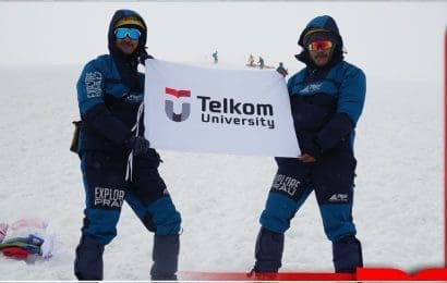 Merayakan Kemerdekaan Ala Astacala Telkom University Mendaki Gunung Elbrus Kaukasus Rusia 