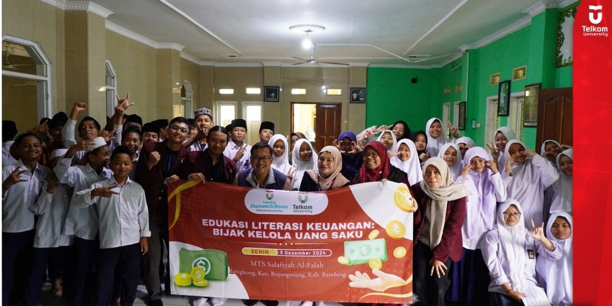 Dosen Tel U Berikan Edukasi Keuangan Bagi Siswa di MTs Salafiyah Al Falah Bandung