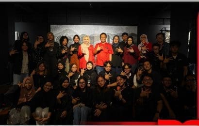 Mahasiswa MBKM S1 Seni Rupa Tel U Menggelar Pameran Seni Bertajuk Luna Negra