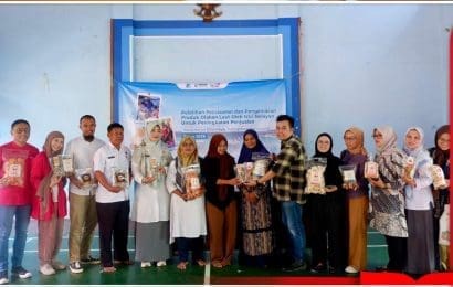 Telkom Indonesia dan Telkom University Gelar Pelatihan Pengemasan Produk Olahan Laut untuk Istri Nelayan