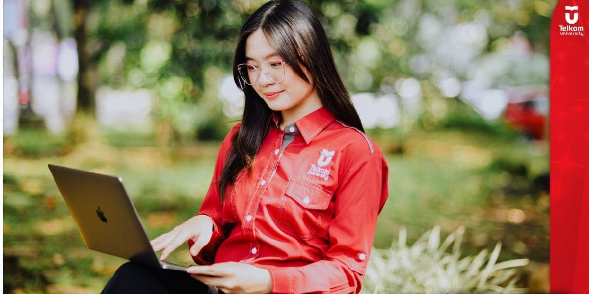 Dalam kegiatan menulis, baik untuk keperluan akademik, jurnalistik, maupun komunikasi profesional, kemampuan menyusun kalimat secara tepat sangatlah krusial.