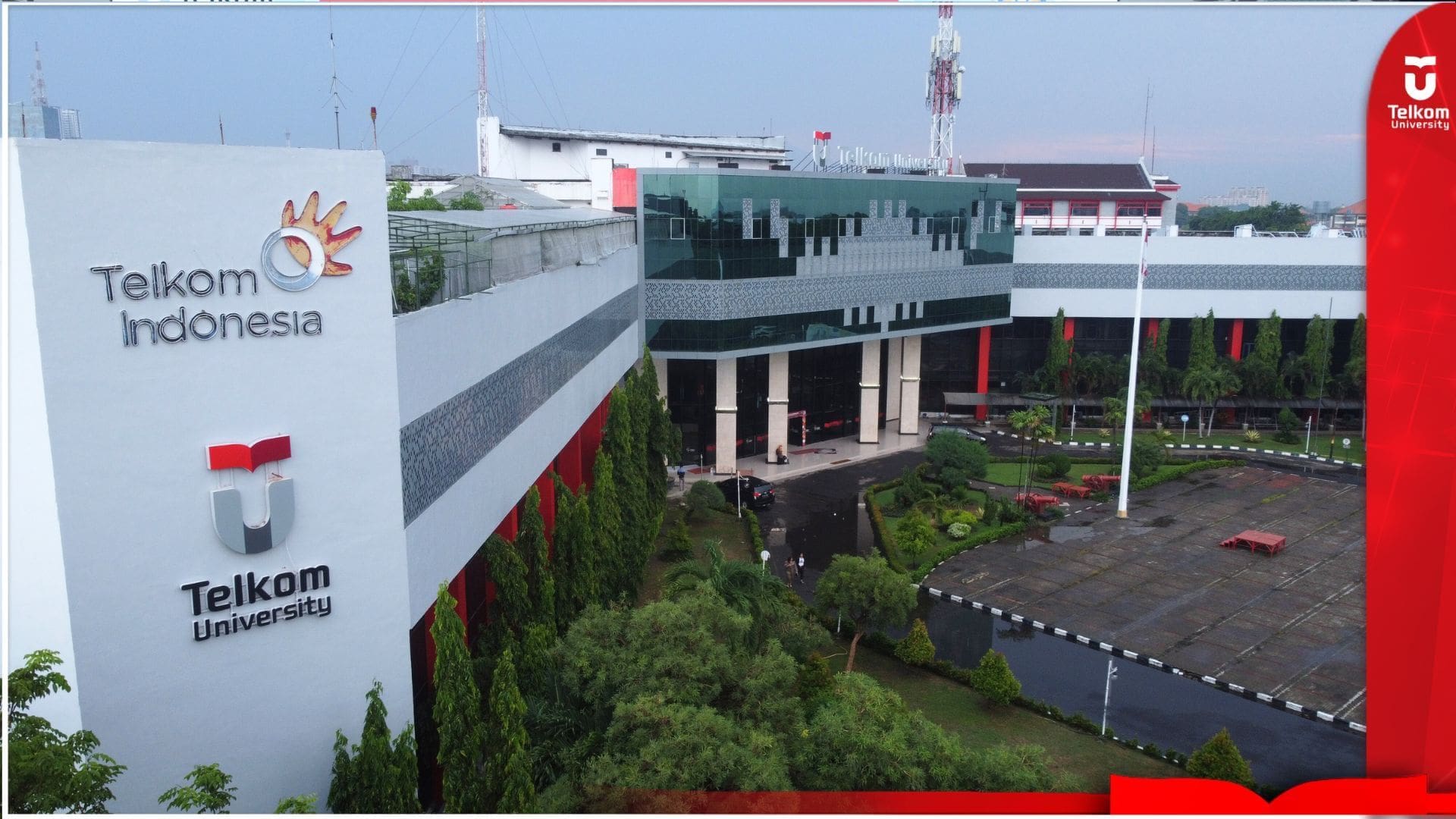 Telkom University Hadir di Kota Pahlawan, Surabaya 