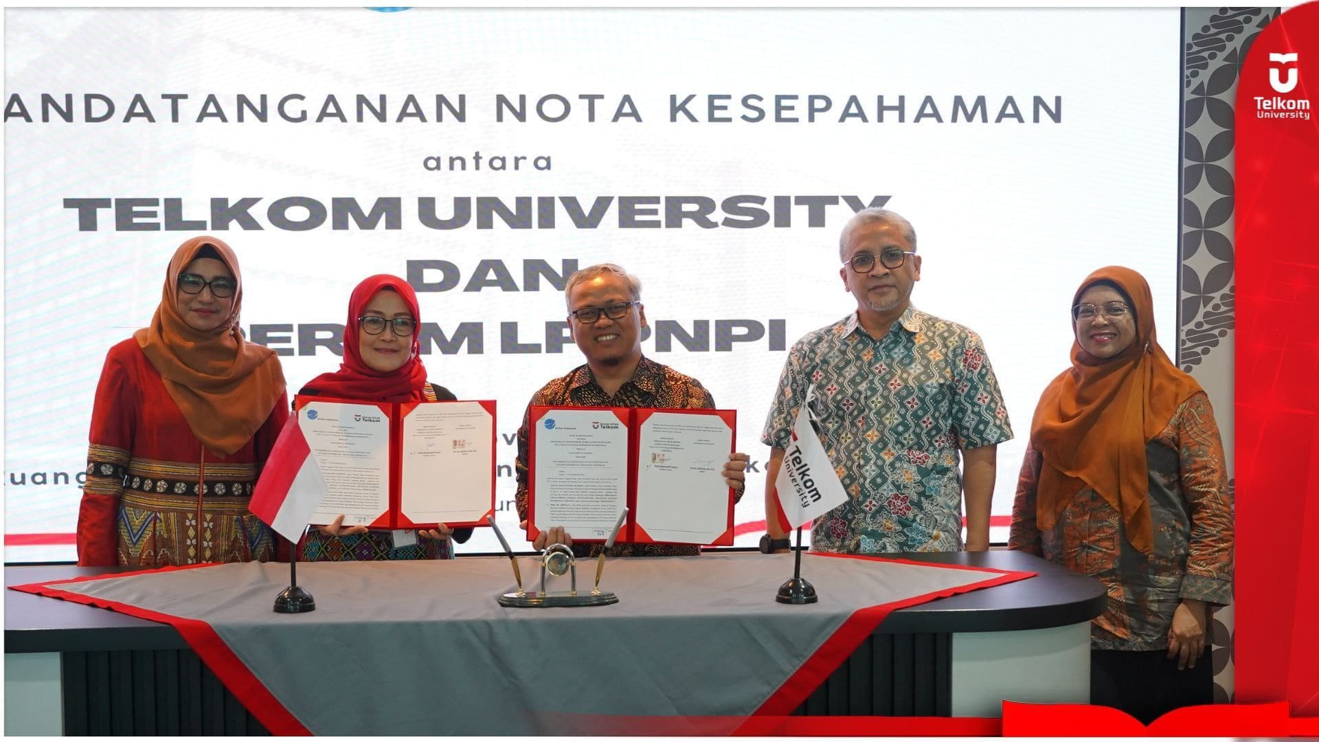 Tel-U dan AirNav Indonesia Tandatangani MoU untuk Perkuat…