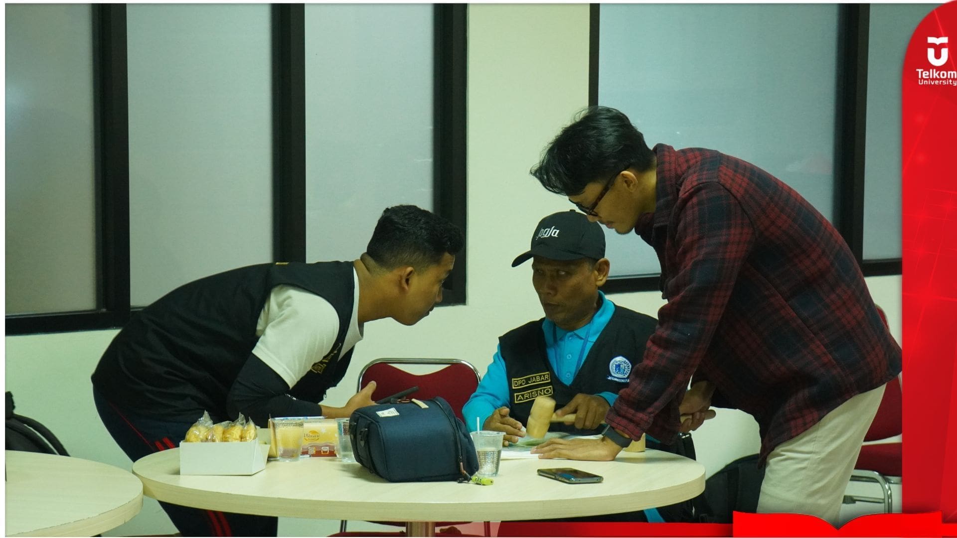 Telkom University Rancang Aplikasi untuk Mahasiswa Disabilitas Netra